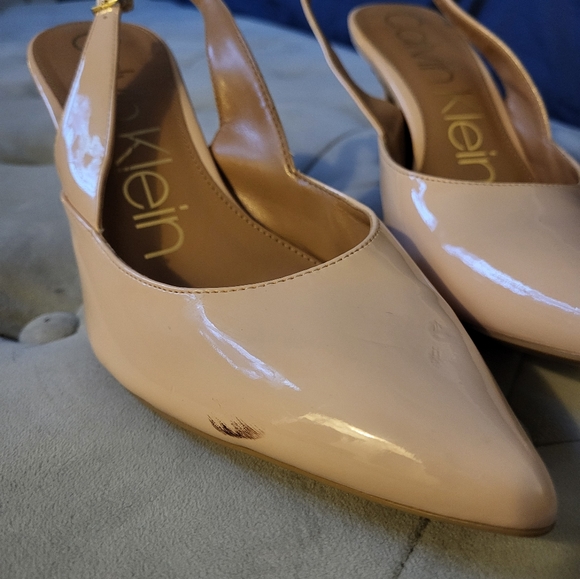 Calvin Klein kitten heels 7.5 - Picture 2 of 8
